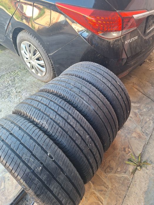 Vând cauciucuri în stare foarte bună