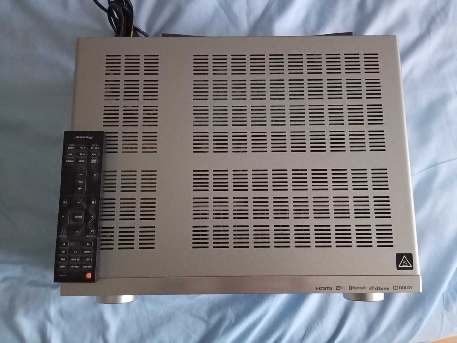 Receiver Pioneer VSX - 831