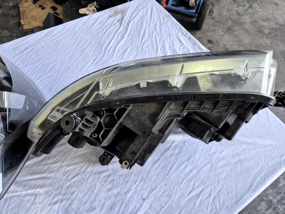 Фарове за VW Crafter