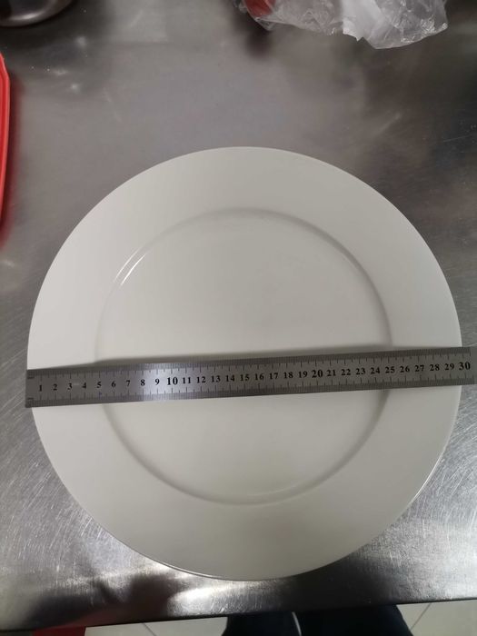 Тарелки диаметр 30 см