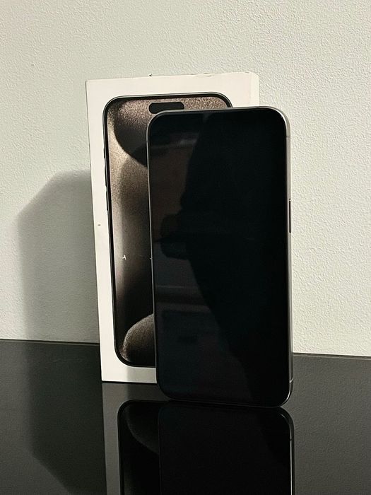 iPhone 15 Pro Max 256GB Natural Titanium Отлично състояние