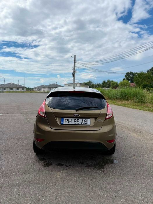 FORD Fiesta 2015 — imagine 2