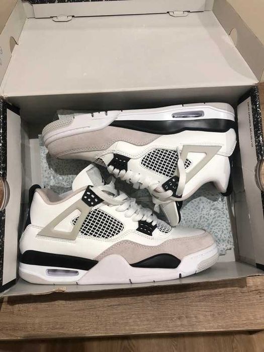 Jordan 4 Retro Military Black EU40-44