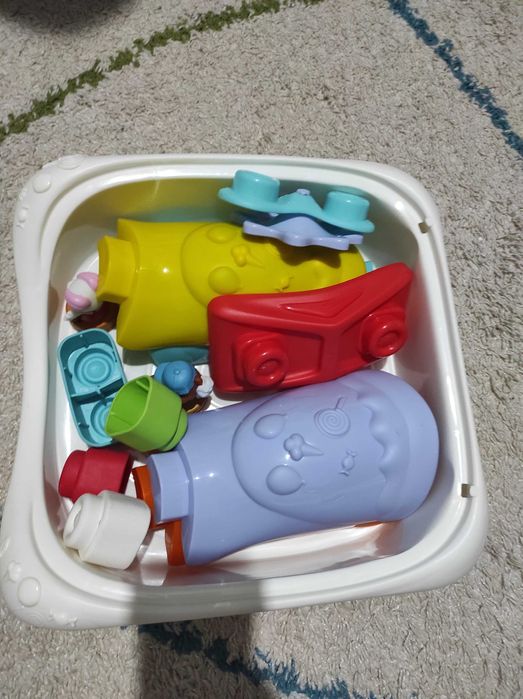 Jucărie  pentru bebeluși