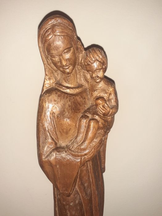 Дървена фигура Майка с дете