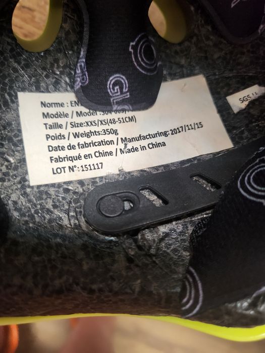 Каска globber нова