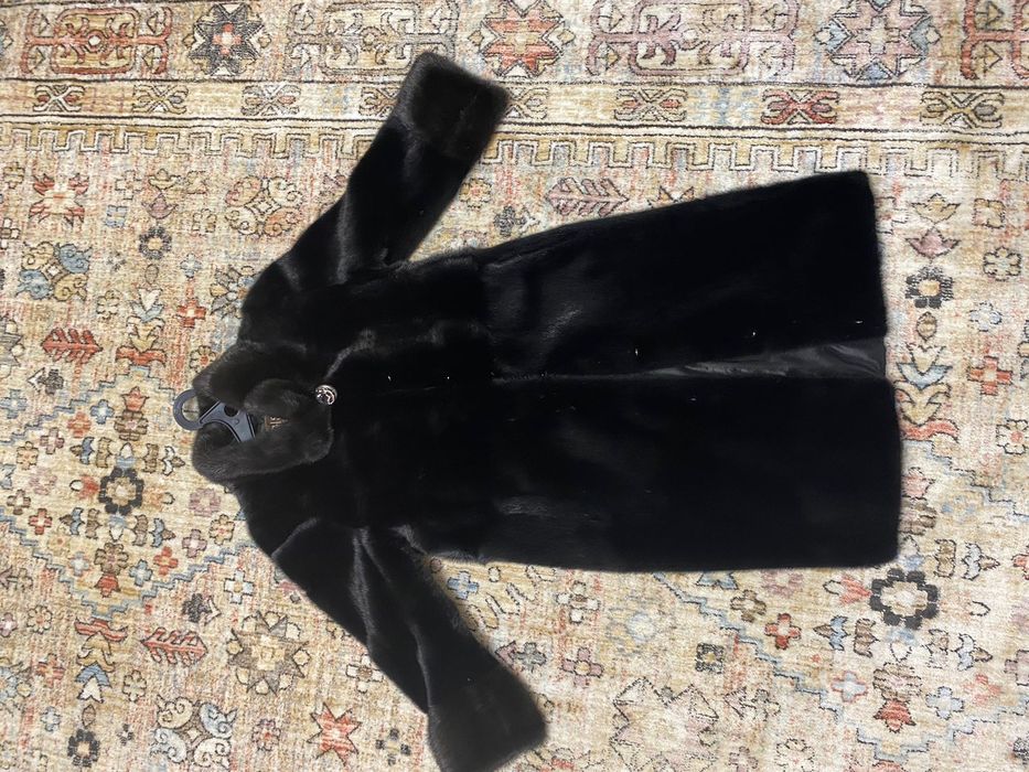 Продаю шубу. Размер S (42-44)