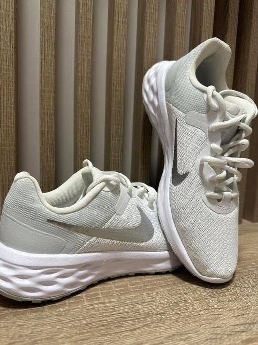 Маратонки nike оригинал