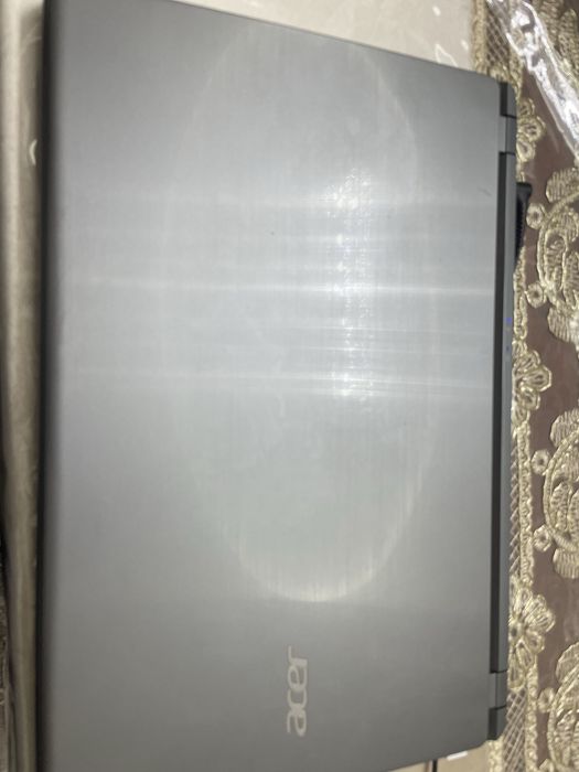Ноутбук Acer v5.