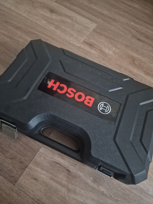 Перфоратор BOSCH