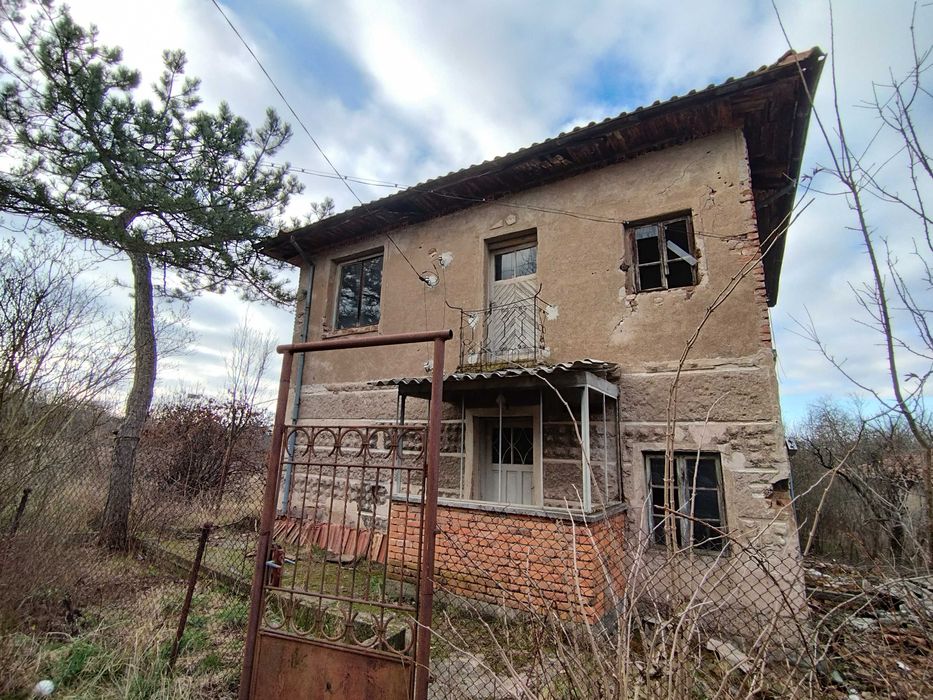 Продава се Къща в с. Велковци, Област Перник - 116 кв.м за 328 €/кв.м - Снимка #1