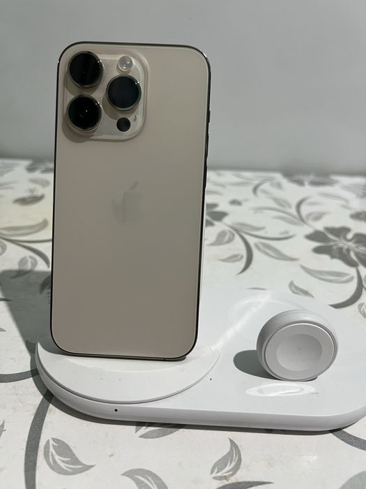 Iphone 14 pro. Gold. E-sim. Sim lock