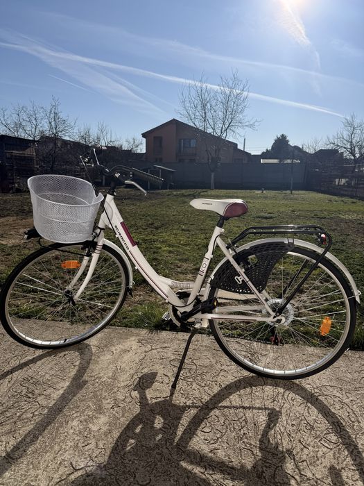 Bicicleta aproape nouă