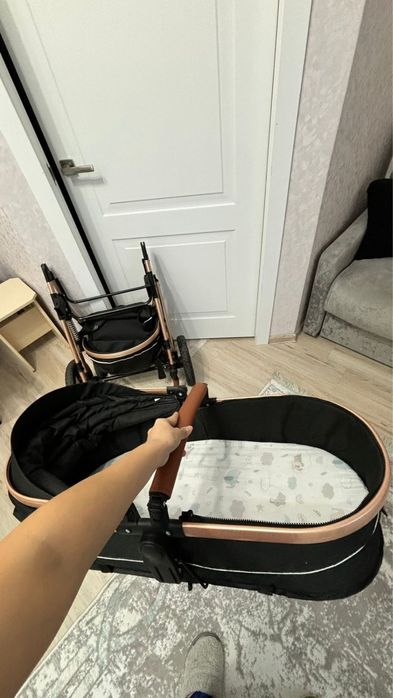 Продам детскую коляску