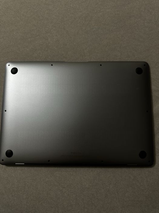 MacBook Air M1 2020 8/256 GB