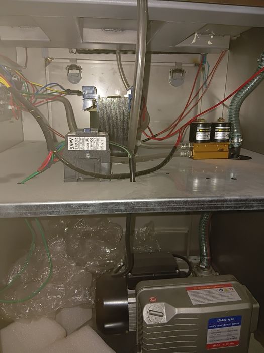 Vakum qadoqlagich Aparati sotiladi