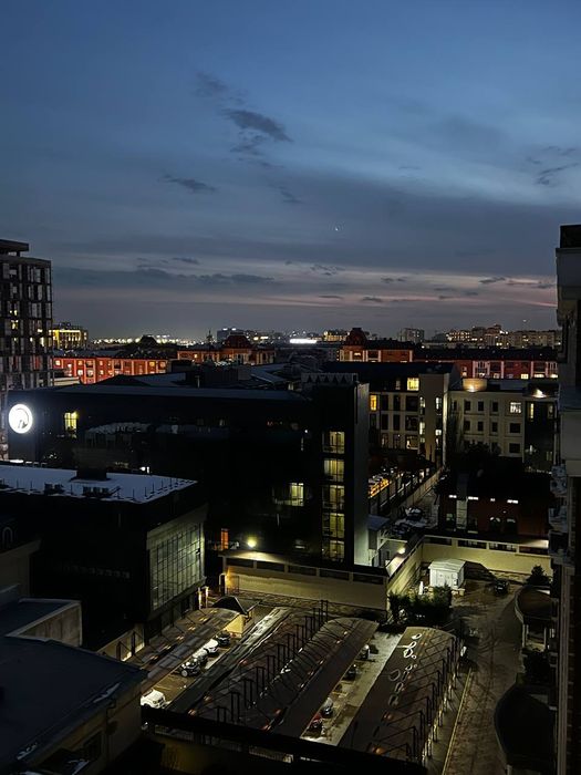 Oybek metro Chexova 4 xonali dubleks kvartira ijaraga beriladi.