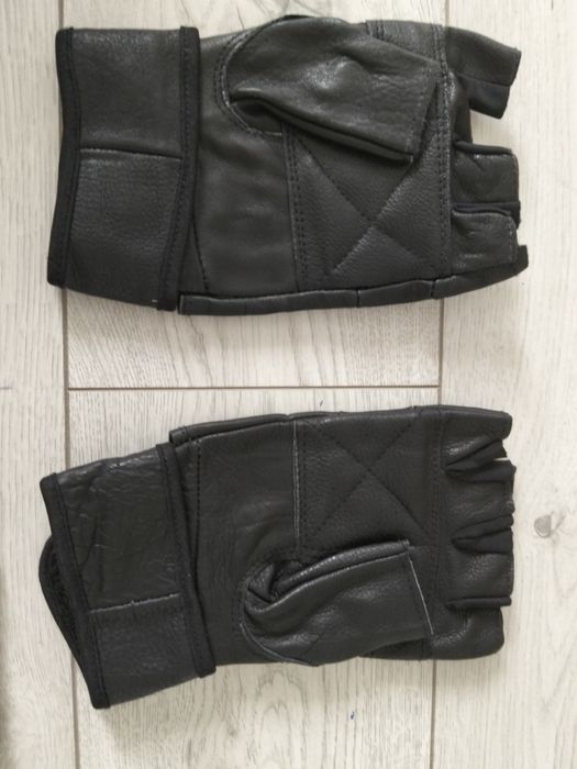 боксерский перчатка