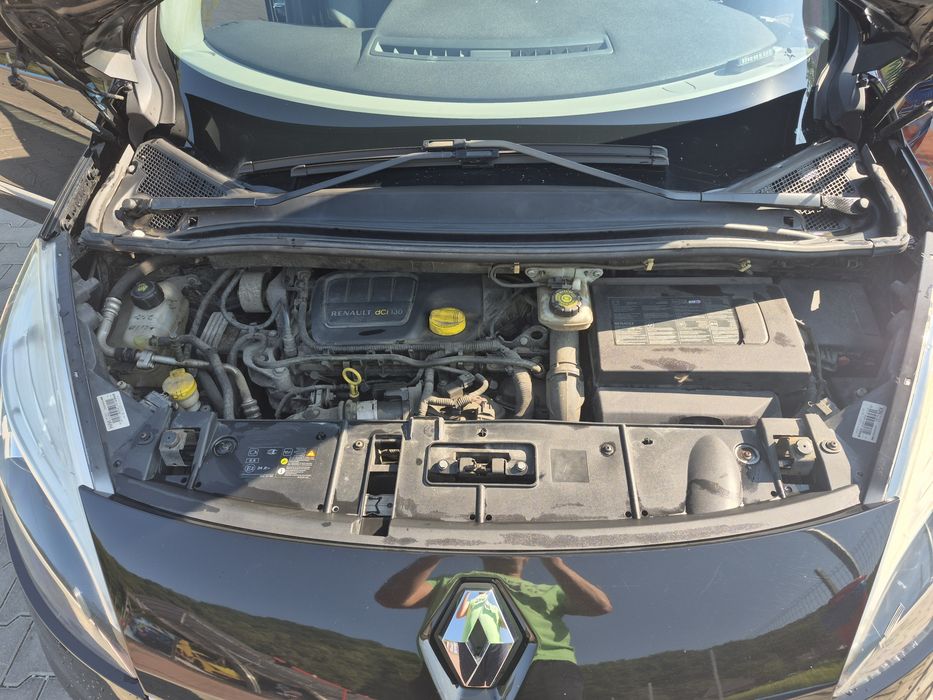 Vând Renault Grand Scenic