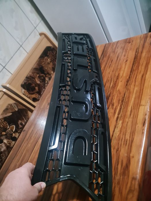 Grila.dacia duster 2