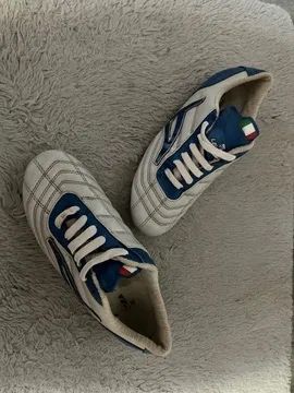 Adidasi fotbal legea