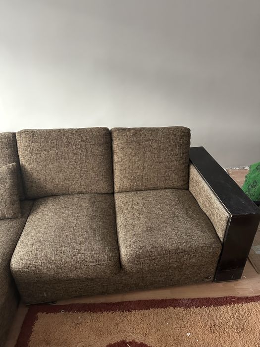 Разтегателен диван