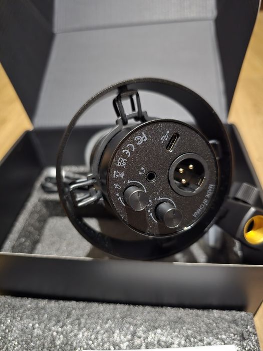 Микрофон Fifine Amplitank K688 XLR&USB