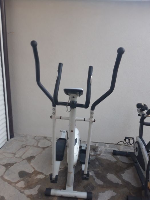 Спортни уредистепер и колело