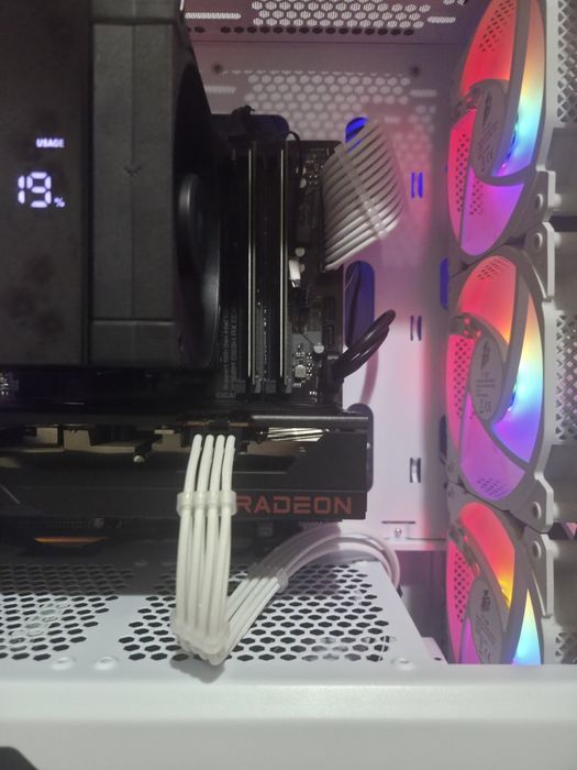 i5-12400 / RX 6650 XT Sapphire Pulse / 16GB / NVMe / WiFi