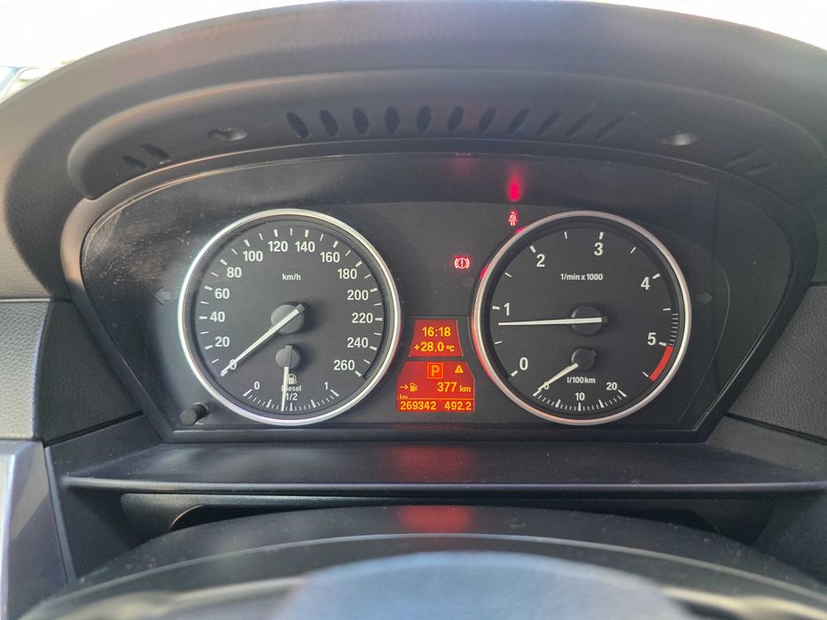 BMW Seria 5 E60 520d, LCI, Automat Joistick