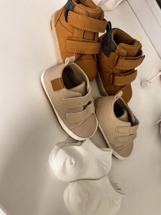 Продам детскую обувь