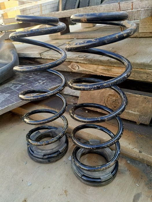 Продам пружину на хендай акцент, солярис