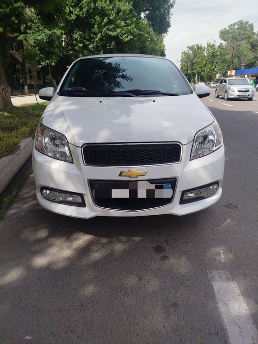 Продам свой Neksiya 3