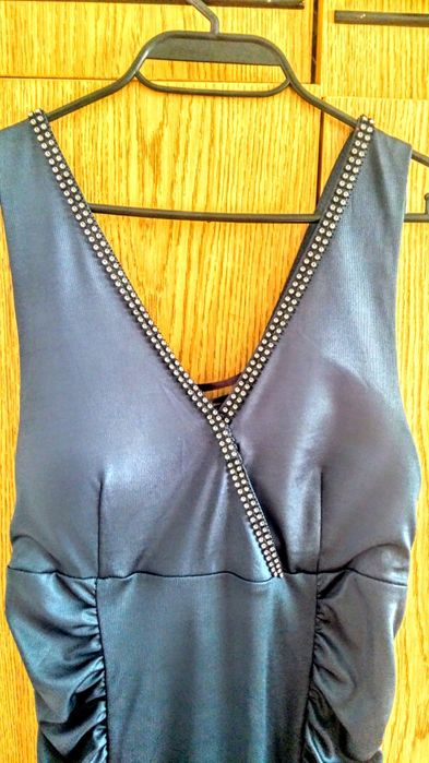 Официална сива рокля