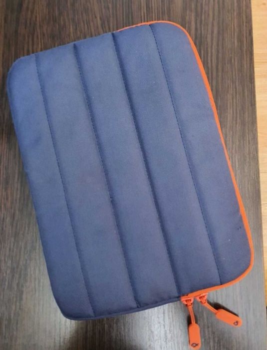 Tableta Samsung T585  cu accesorii