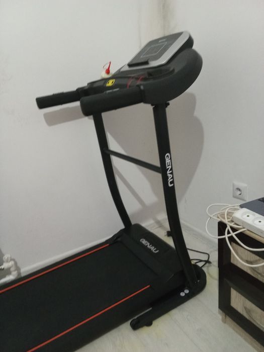 Беговая дорожка электрическая