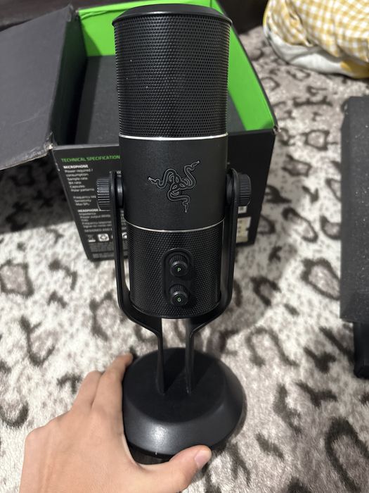 microfon razer seiren