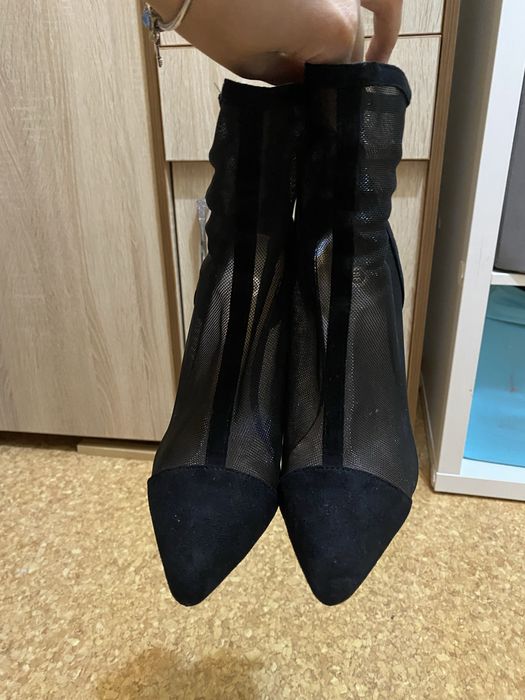 Туфли на шпильках