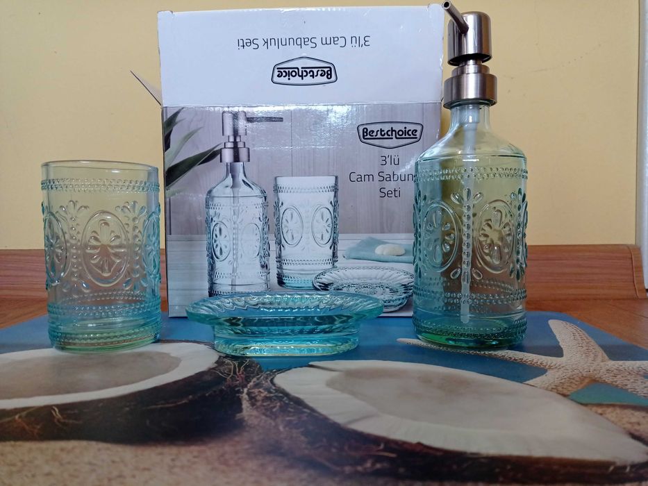 Комплект стъклени аксесоари за баня Bestchoice