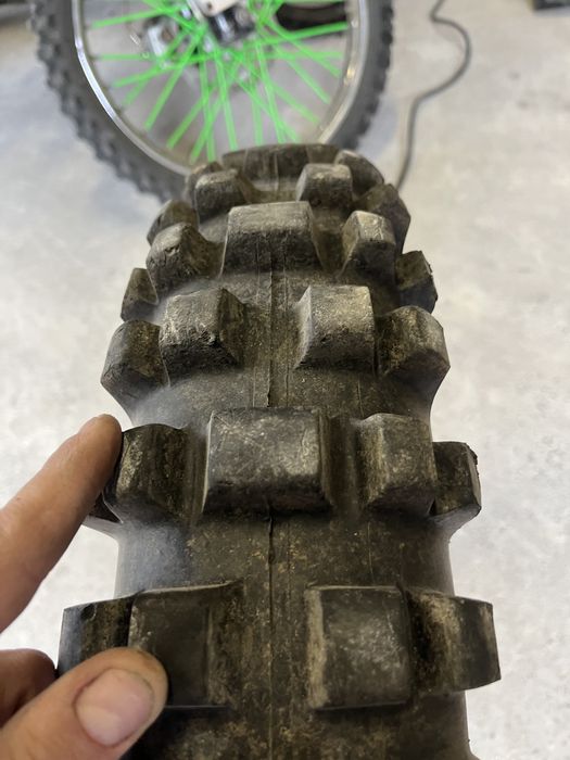 Гуми за красов мотор