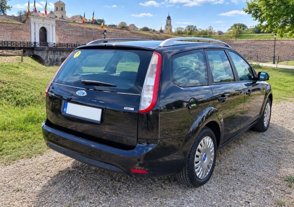 FORD FOCUS – MODEL 2010 variante auto