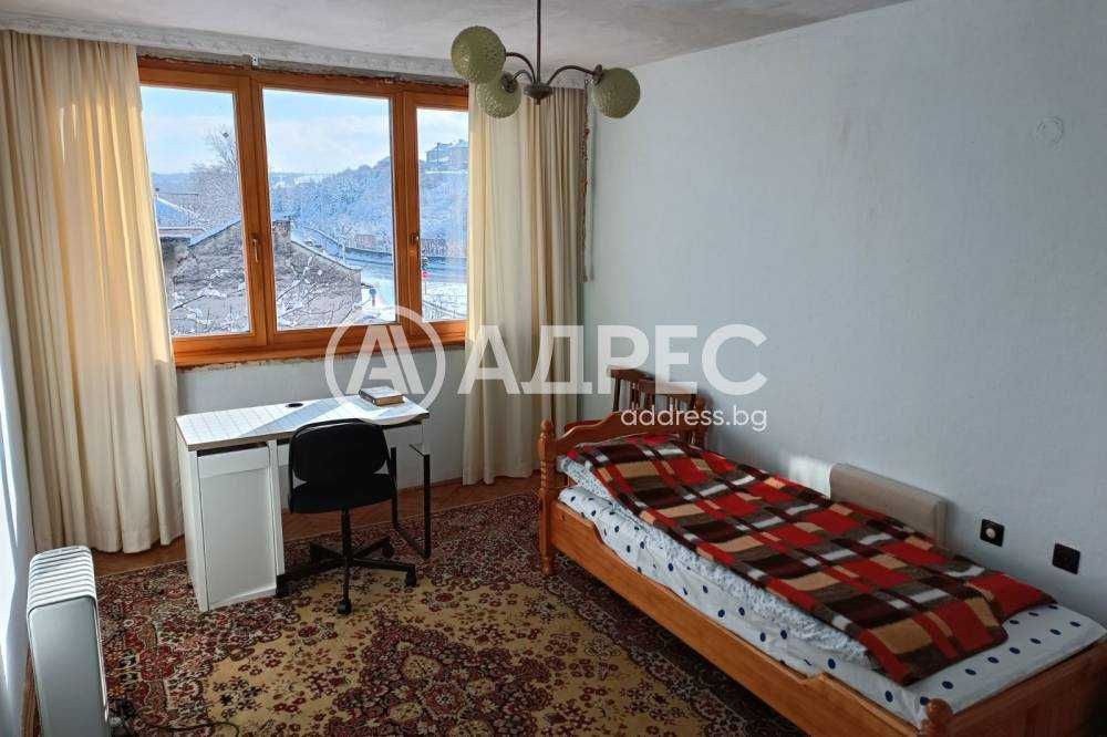 Продава се Тристаен апартамент в Разград, Център - 88 кв.м за 667 €/кв.м - Снимка #2