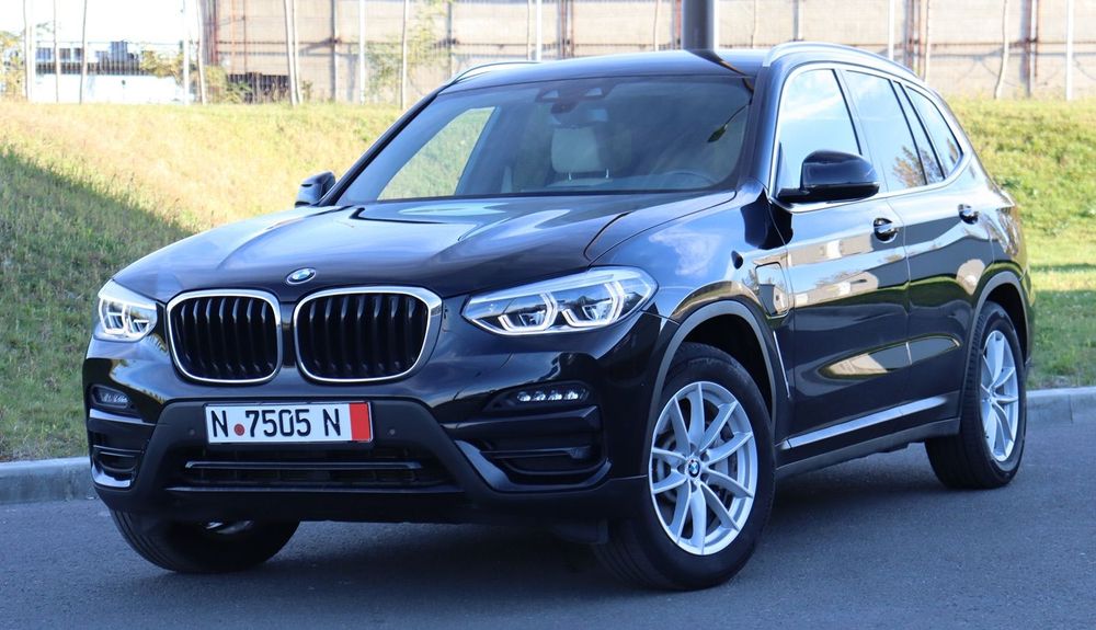 BMW X3 BMW X3 E/ G01 / HIBRID /Trapa