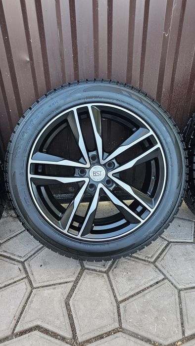 Шины с Дисками  215 /55 /r18  5×114.3