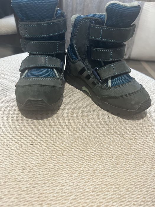 Продам обувь на мальчика