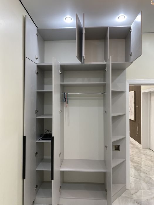 Сборщик мебели, мебельщик