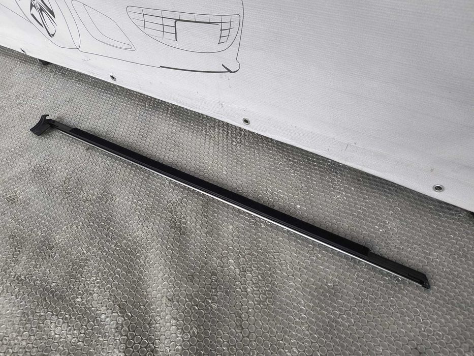 Cheder / Garnitură Geam Ușă Spate Dreapta Citroen C5 III (X7) 2008-2017 Cod OEM 931298 (1C4)