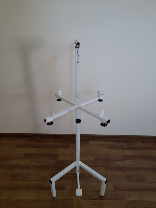 Медицинская подставка под бикс