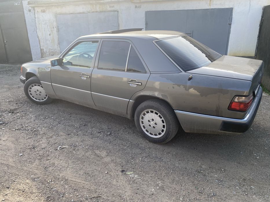 Продается Mercedes-Benz W124 E-Class, 3.0 (М103)