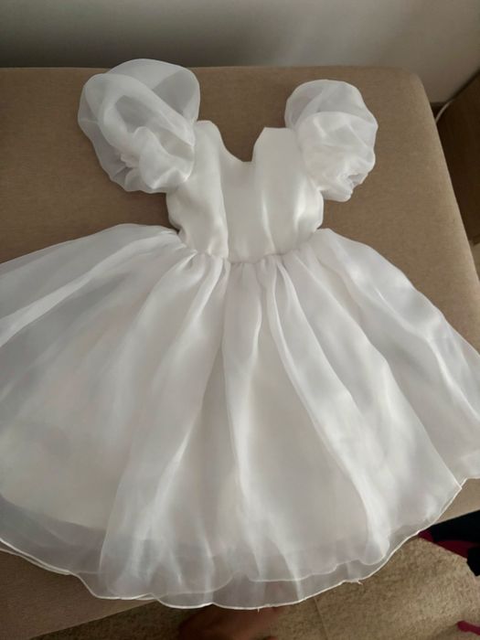 Rochie organza alba